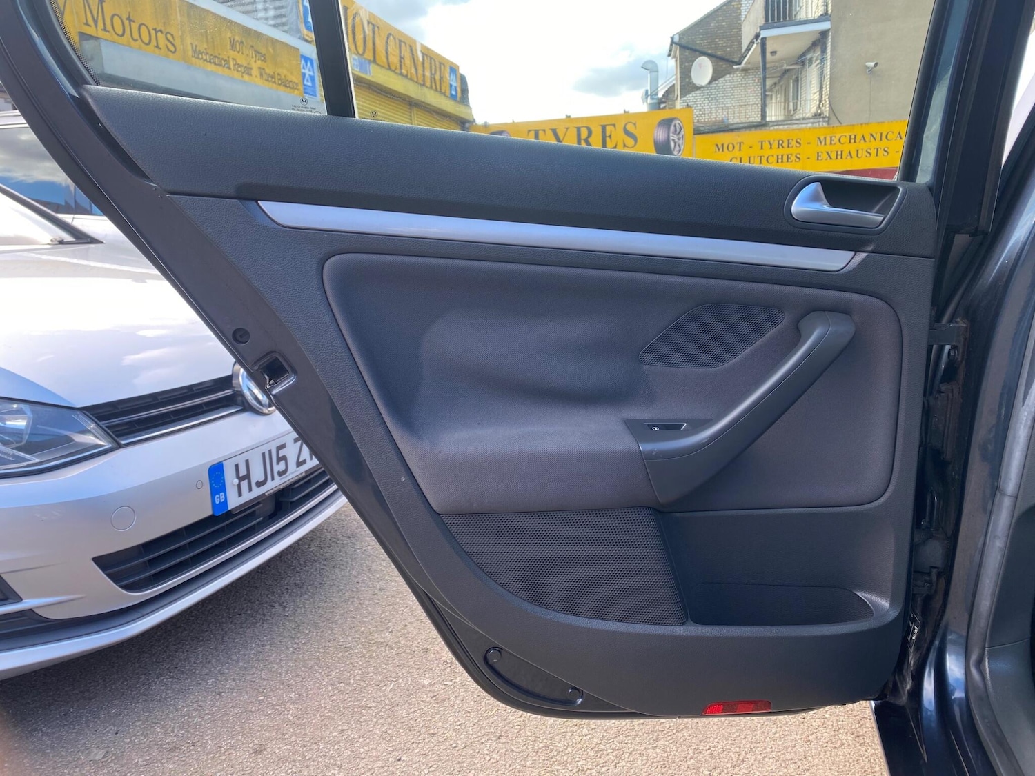 Used Volkswagen Golf for sale - 77559157: Photo 28