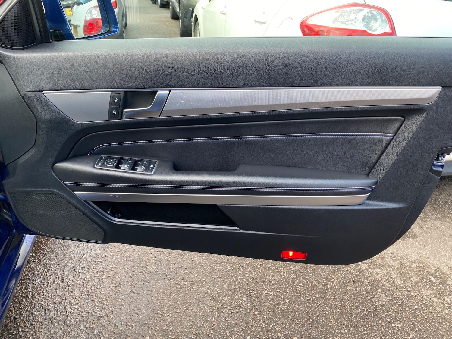 Used Mercedes-Benz E Class 2016 for sale - 76823802: Photo 8