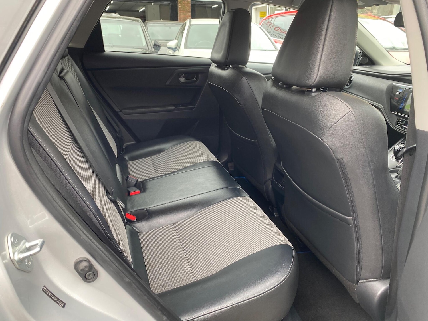 Vehicle 29