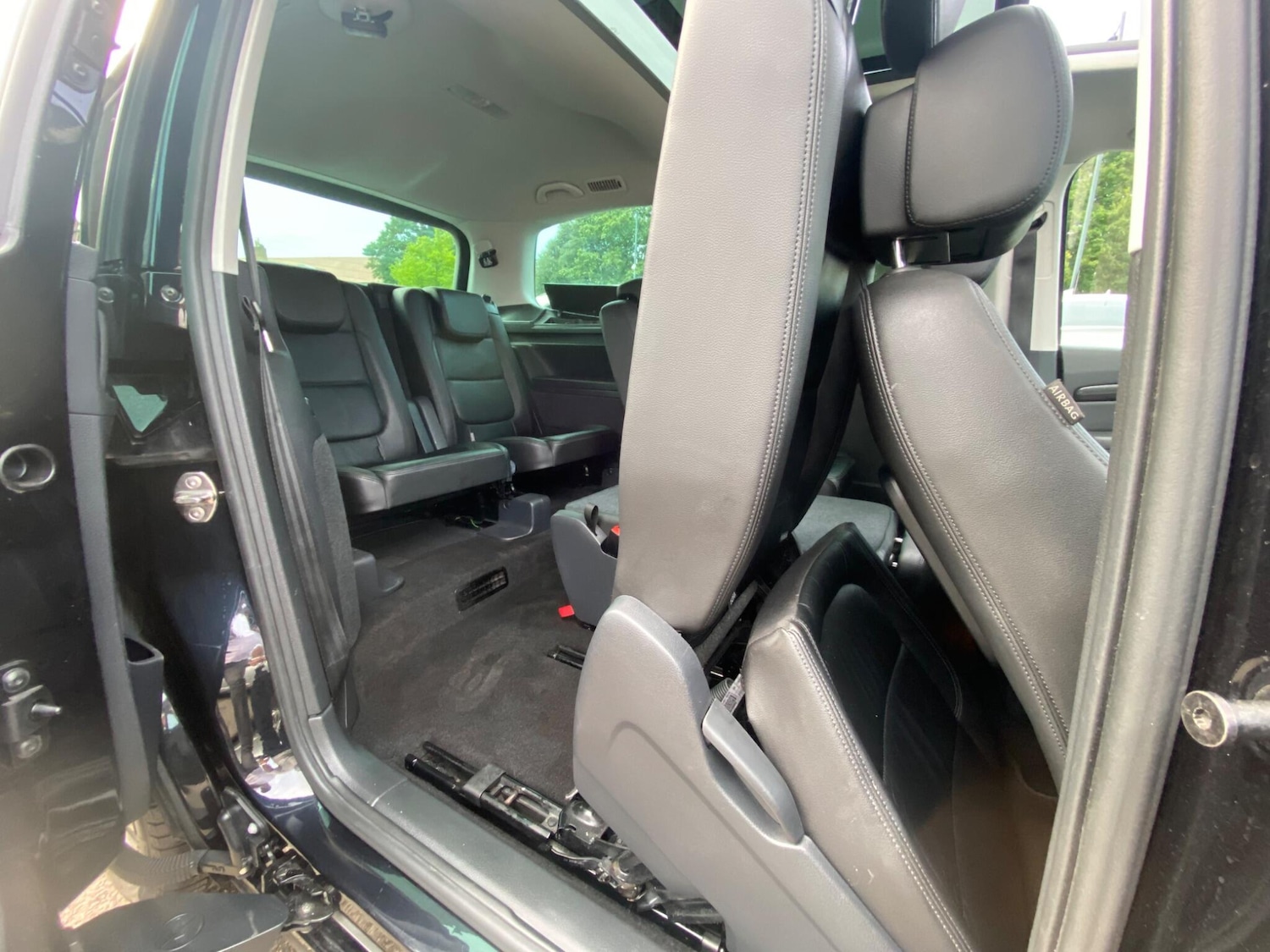 Vehicle 29