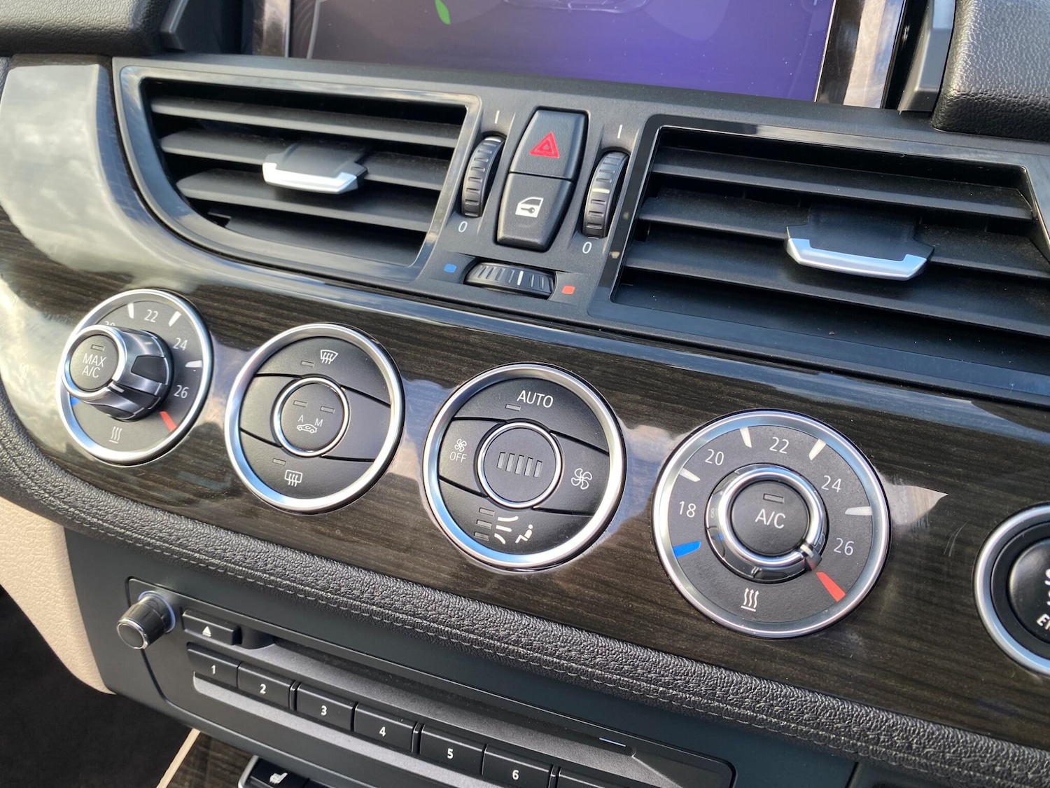 Used BMW Z4 2015 for sale - 76472347: Photo 29