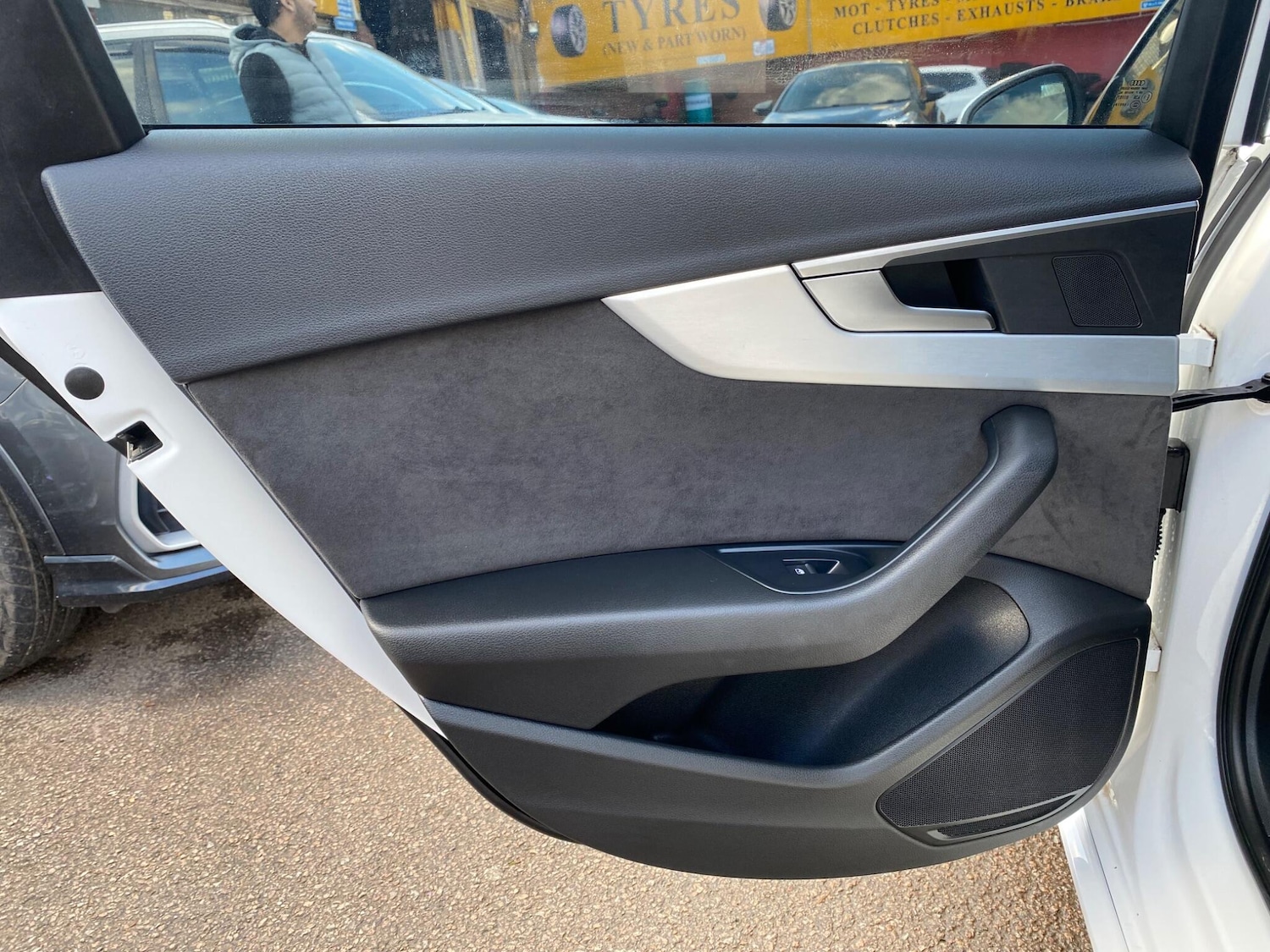 Used Audi A4 2017 for sale - 76886539: Photo 34