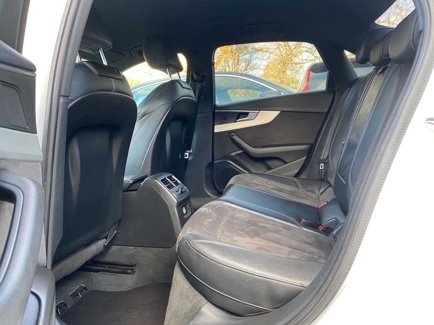 Used Audi A4 2017 for sale - 76886539: Photo 35