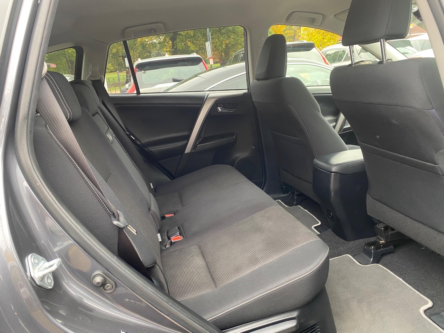 Used Toyota RAV4 2016 for sale - 76226382: Photo 23