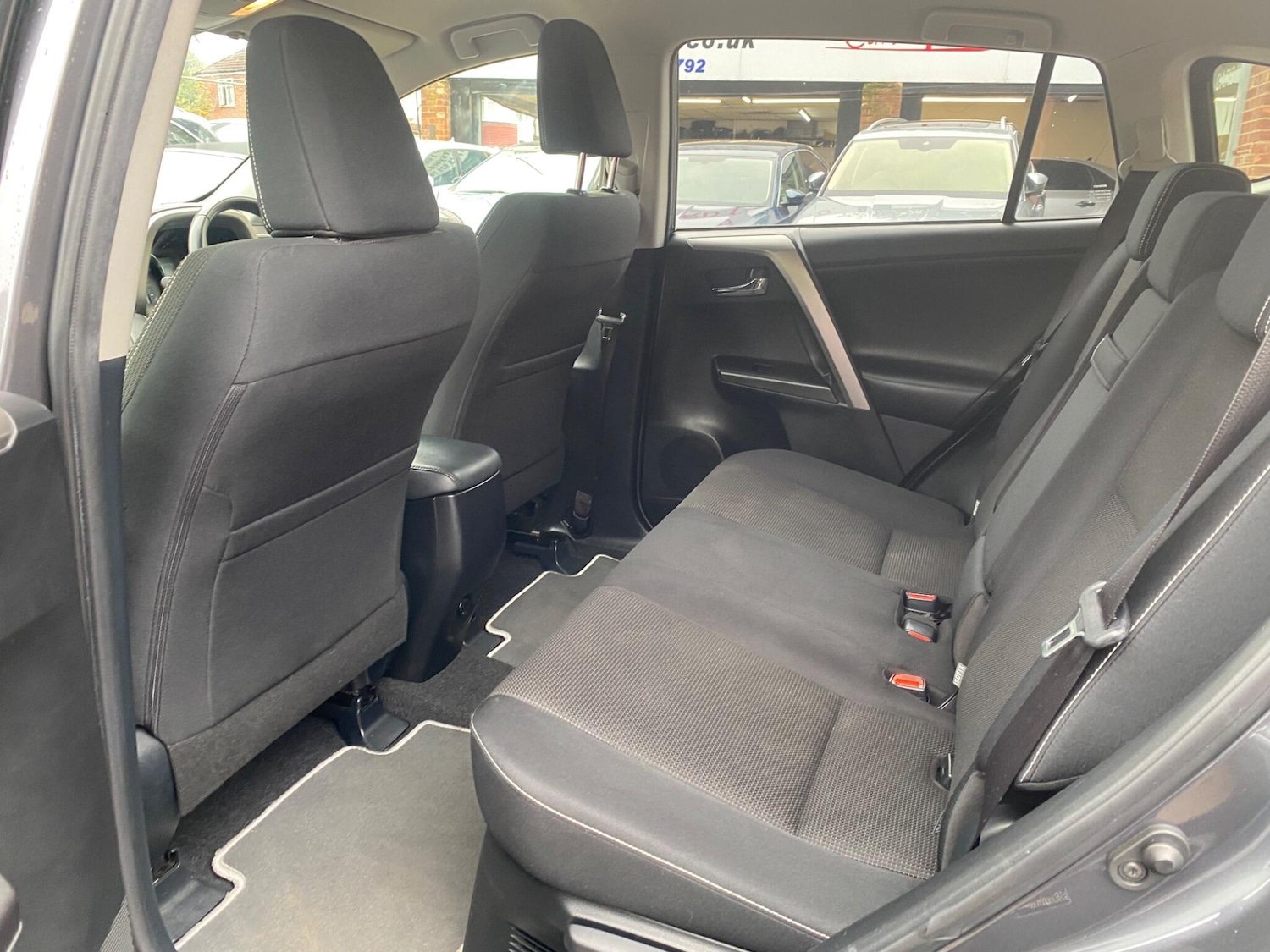 Used Toyota RAV4 2016 for sale - 76226382: Photo 25