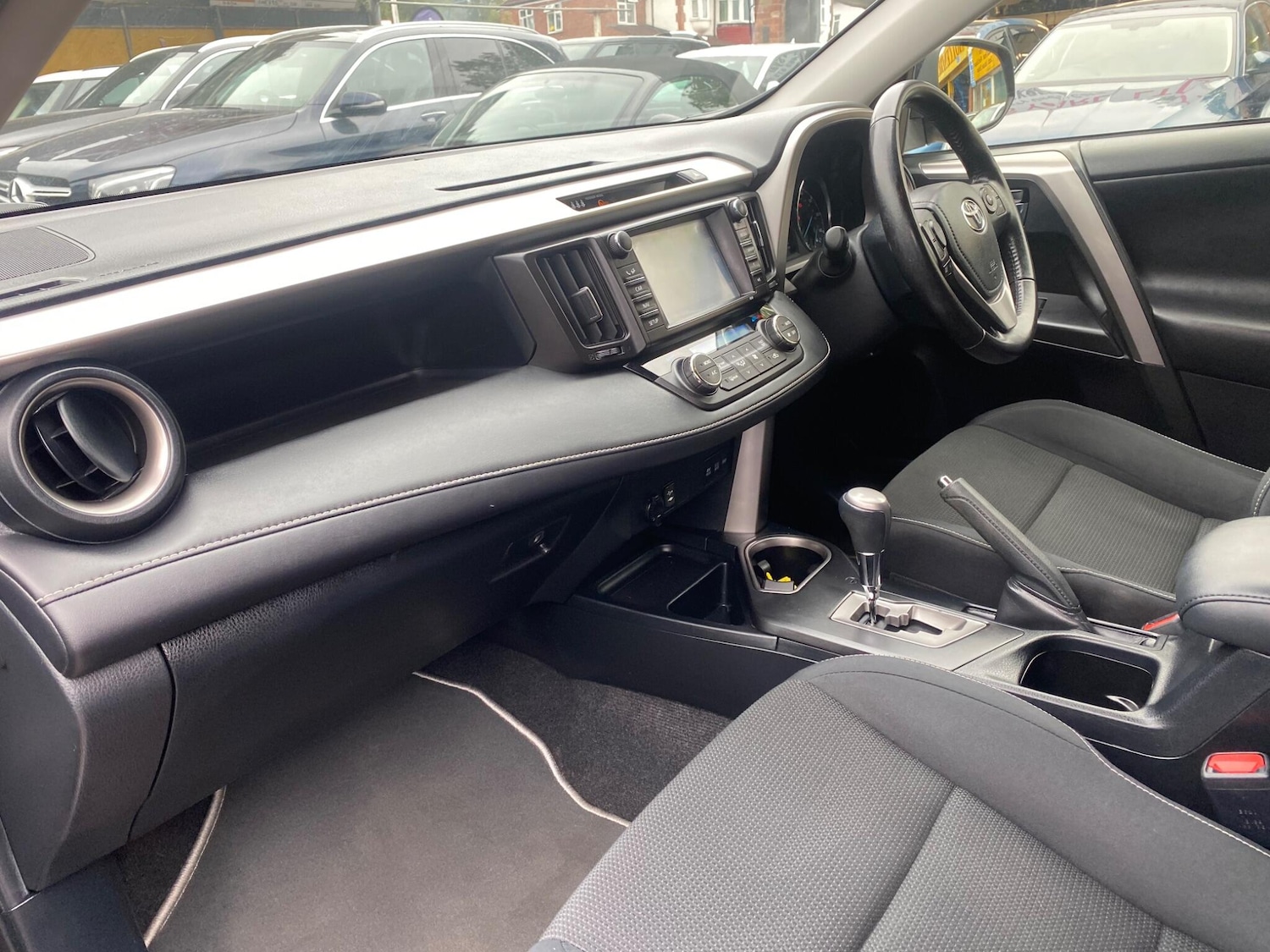 Used Toyota RAV4 2016 for sale - 76226382: Photo 28