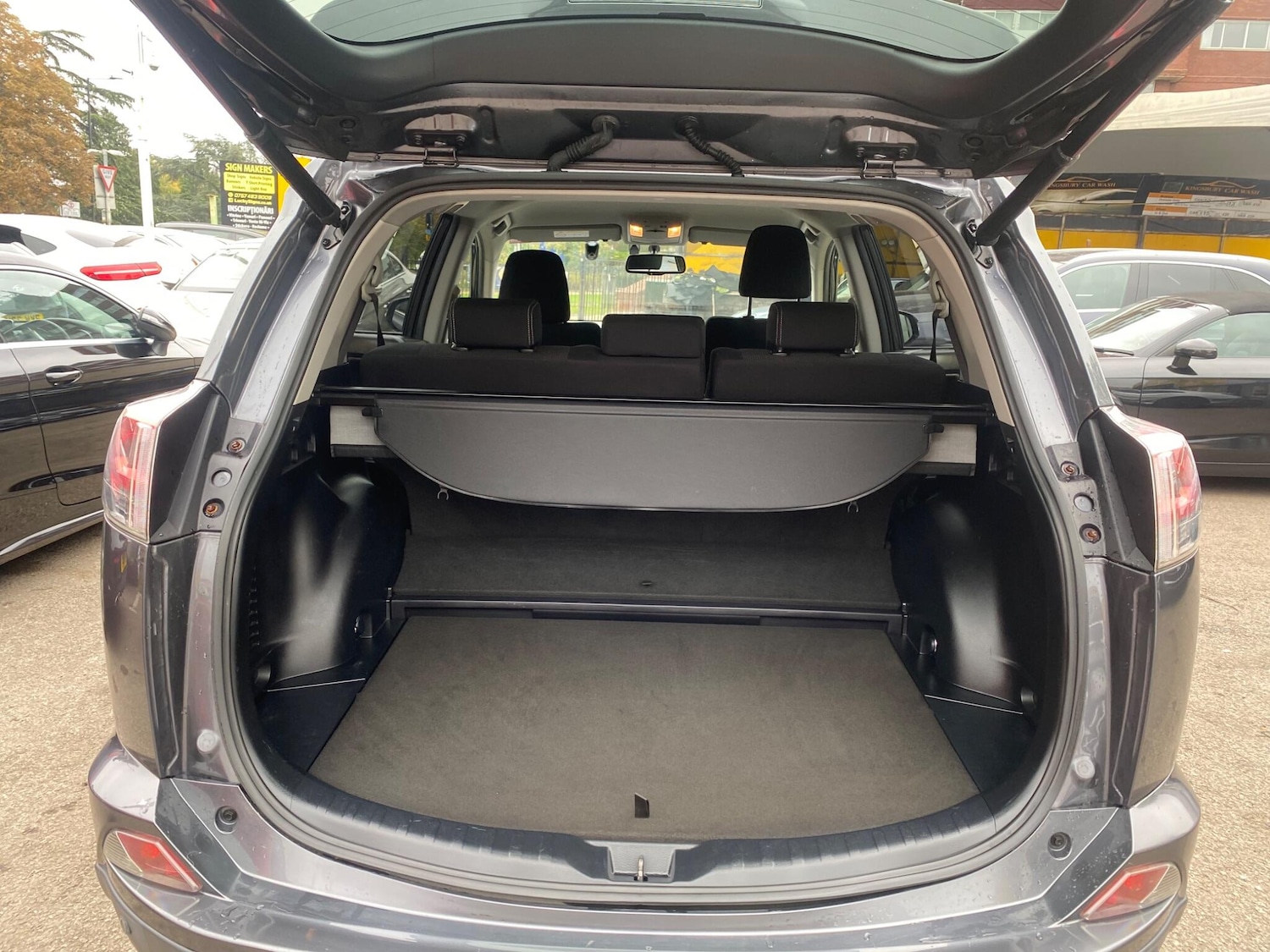 Used Toyota RAV4 2016 for sale - 76226382: Photo 29