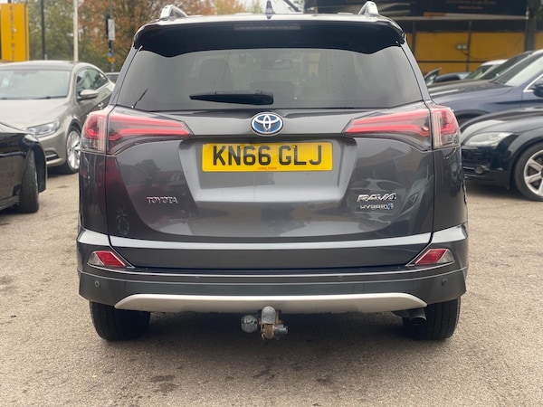 Used Toyota RAV4 2016 for sale - 76226382: Photo 5