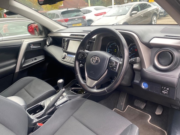 Used Toyota RAV4 2016 for sale - 76226382: Photo 9