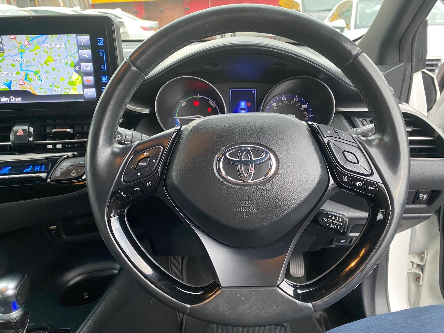 Used Toyota C-HR 2018 for sale - 77143565: Photo 10