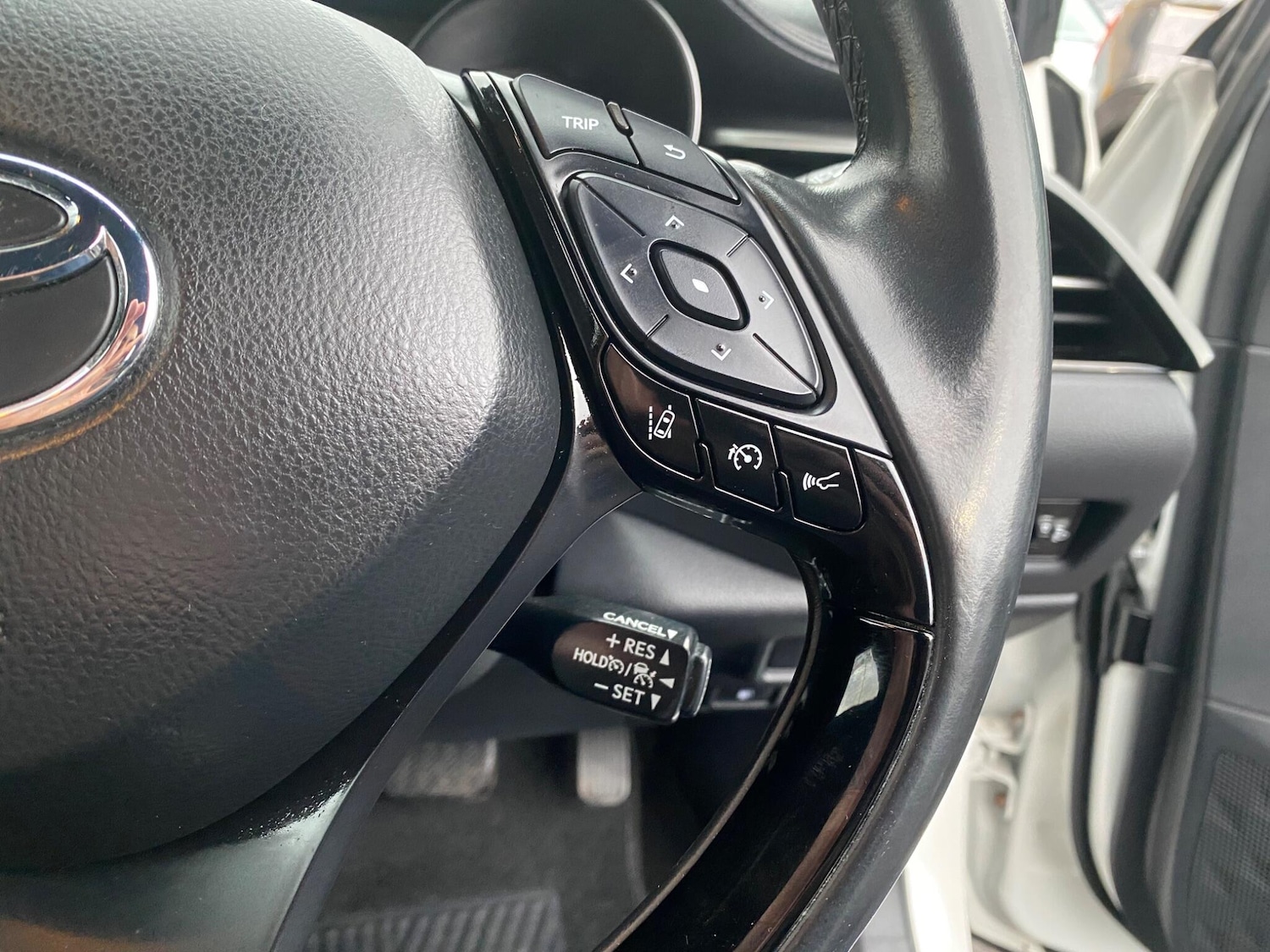 Used Toyota C-HR 2018 for sale - 77143565: Photo 16