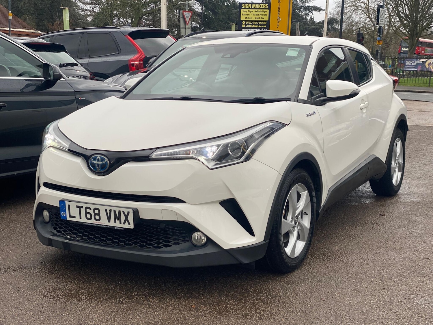 Used Toyota C-HR 2018 for sale - 77143565: Photo 3