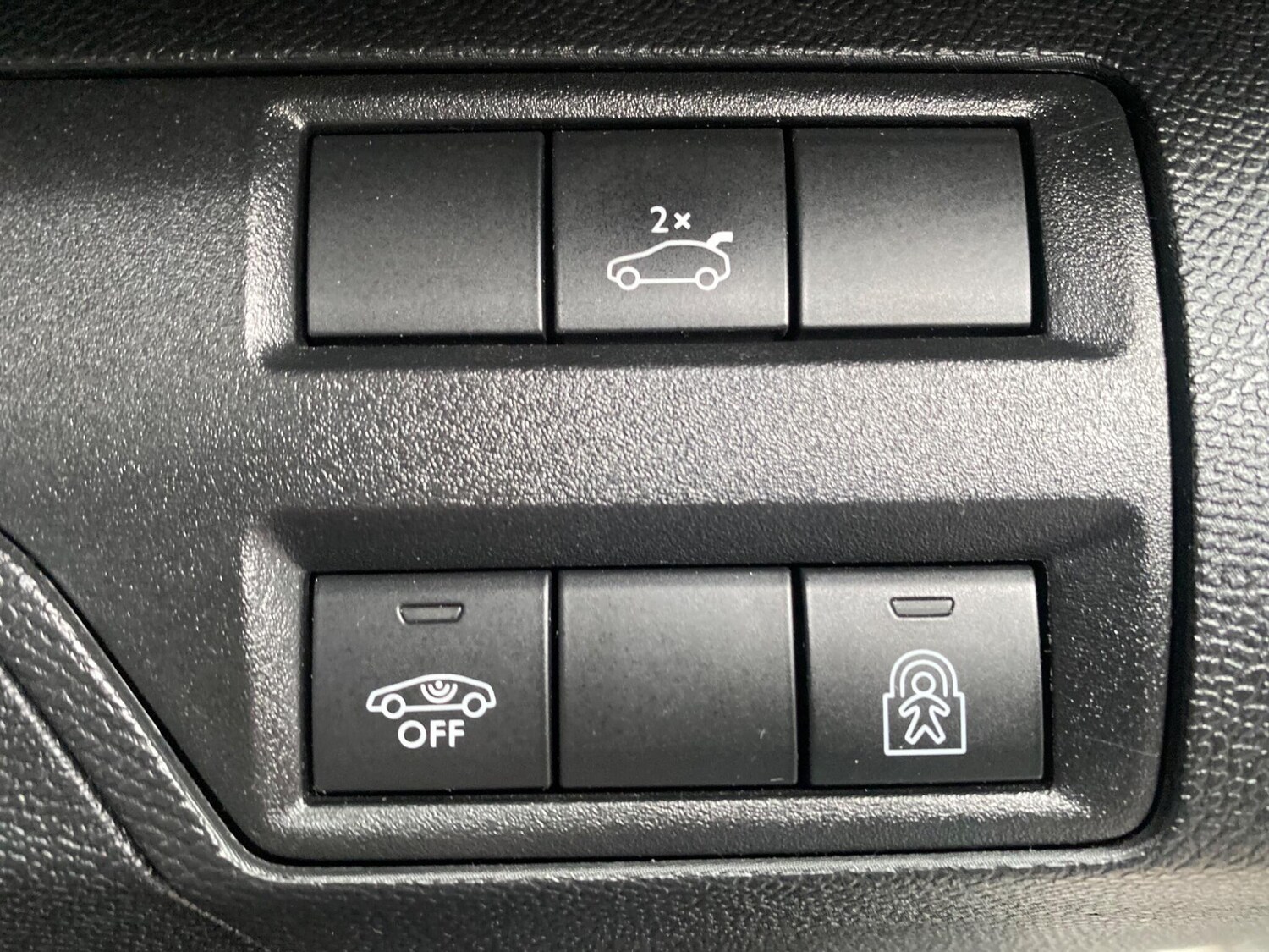 Used Peugeot 3008 2020 for sale - 75965236: Photo 20