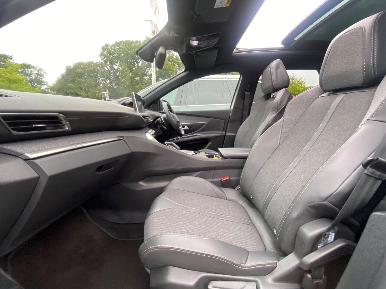 Used Peugeot 3008 2020 for sale - 75965236: Photo 29