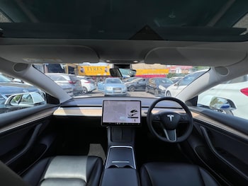 Used Tesla Model 3 2021 for sale - 79401482: Photo