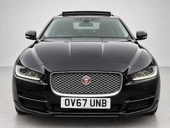 Used Jaguar XE 2017 for sale - 79821086: Photo