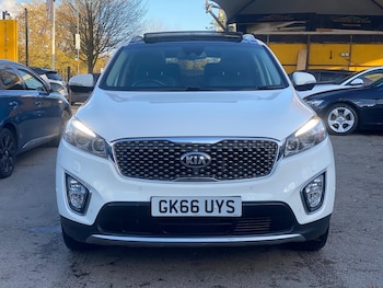 Used Kia Sorento 2016 for sale - 76398200: Photo