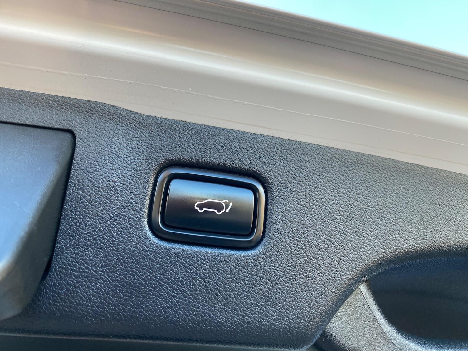 Used Kia Sorento 2016 for sale - 76398200: Photo 48