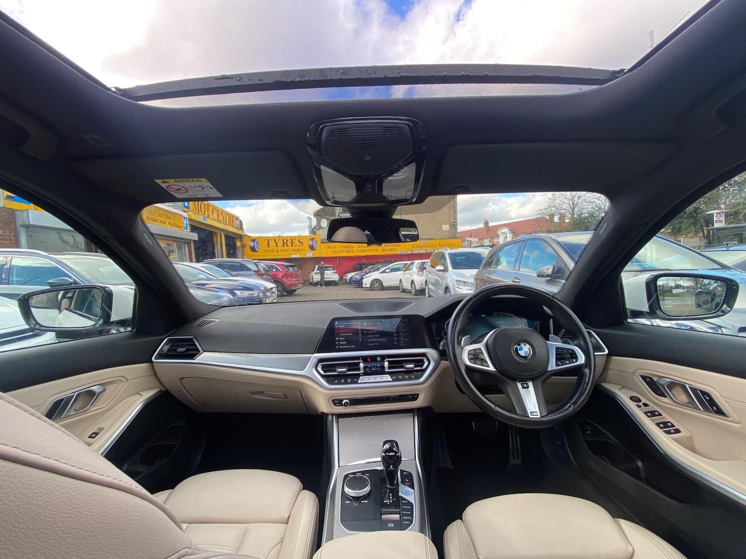 Used BMW 3 Series 2022 for sale - 77658393: Photo 2