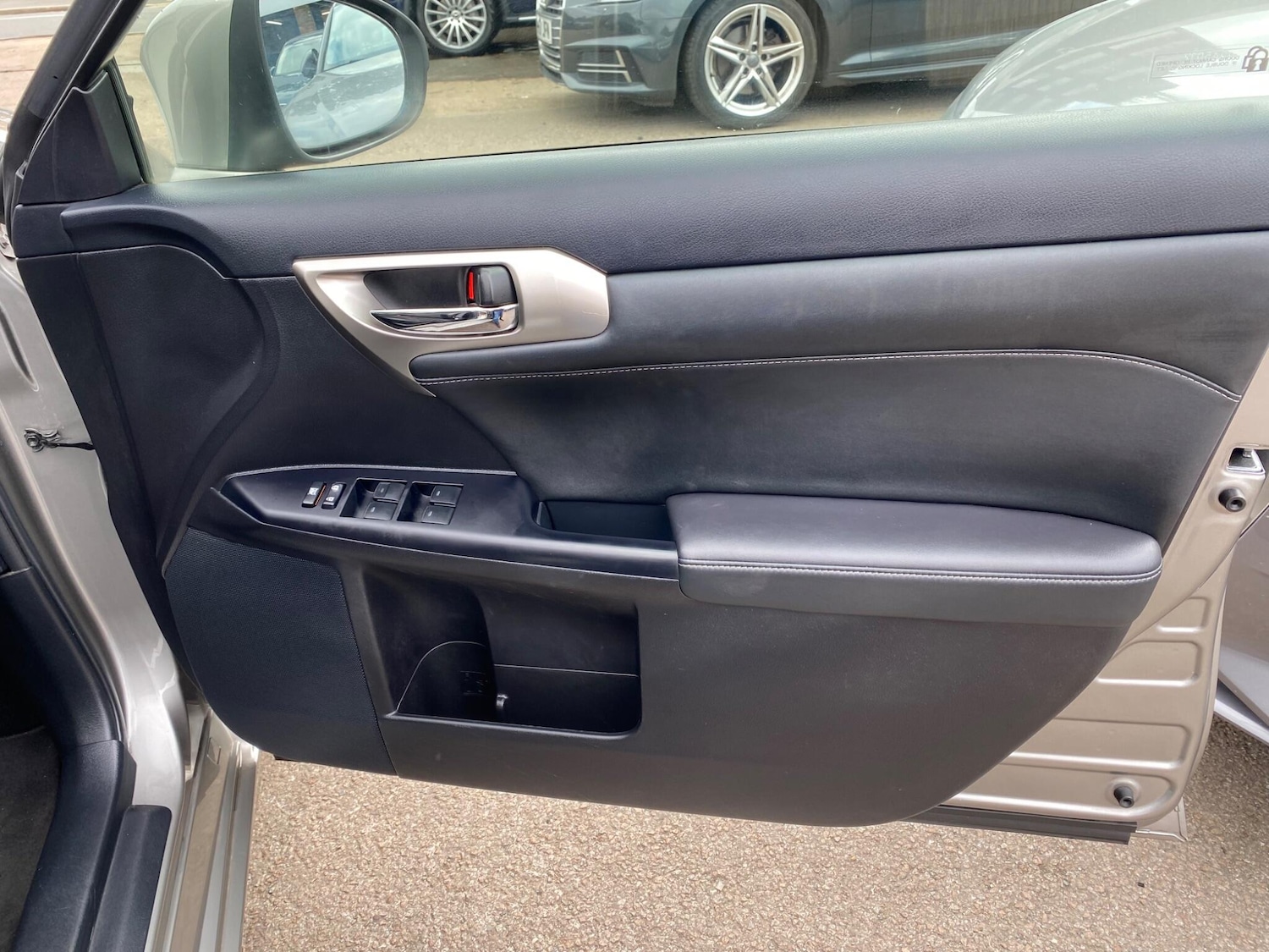 Used Lexus CT 2015 for sale - 76213845: Photo 16