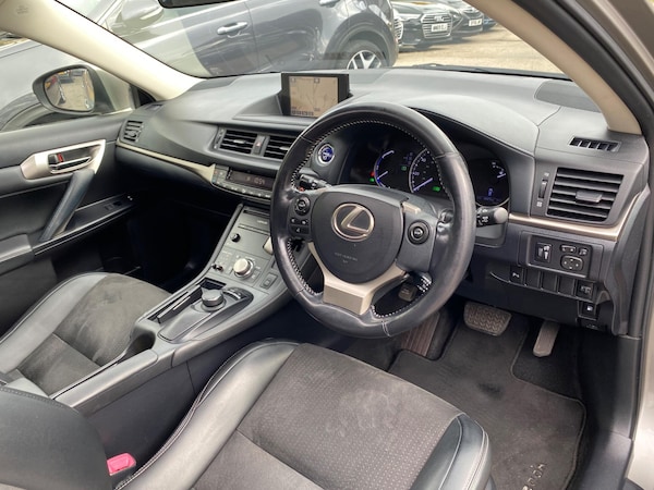 Used Lexus CT 2015 for sale - 76213845: Photo 18