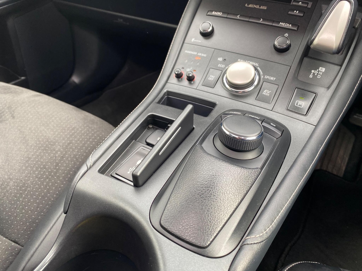 Used Lexus CT 2015 for sale - 76213845: Photo 23