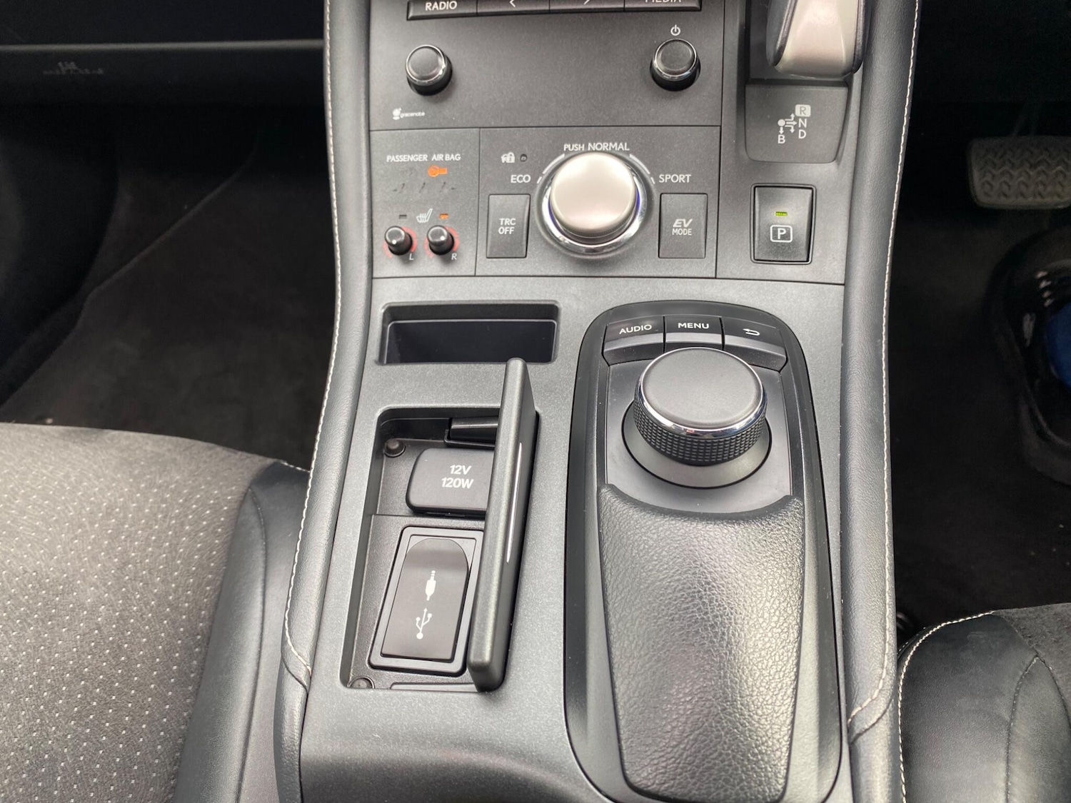 Used Lexus CT 2015 for sale - 76213845: Photo 25