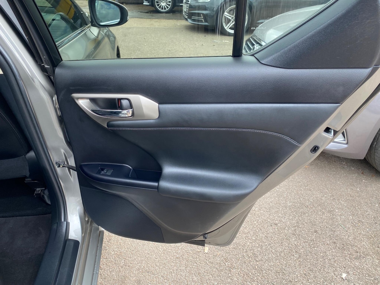 Used Lexus CT 2015 for sale - 76213845: Photo 31