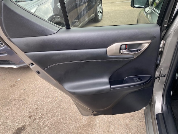 Used Lexus CT 2015 for sale - 76213845: Photo 33