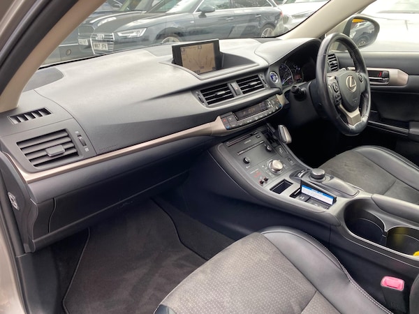 Used Lexus CT 2015 for sale - 76213845: Photo 37