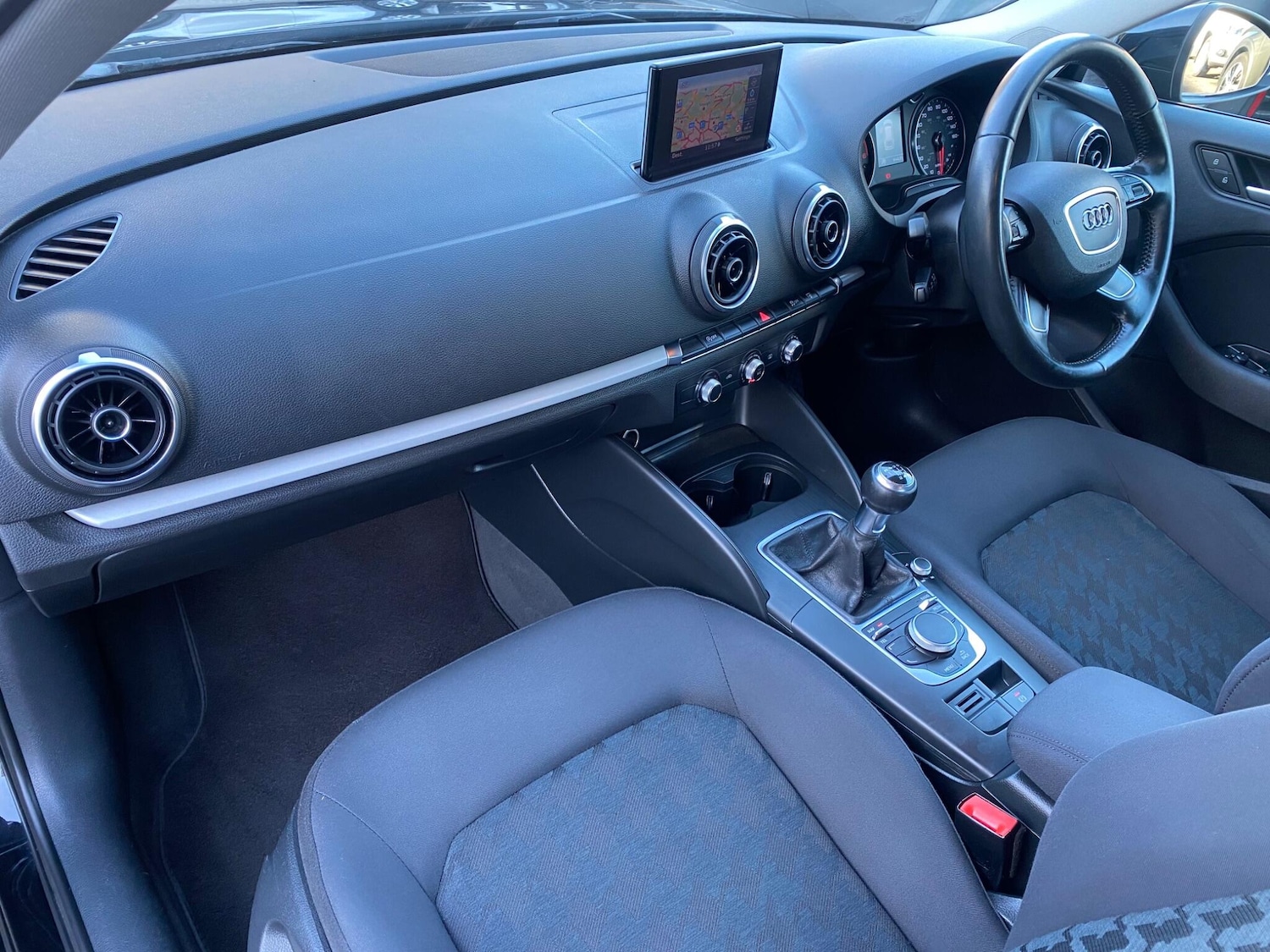 Used Audi A3 2015 for sale - 76752854: Photo 32