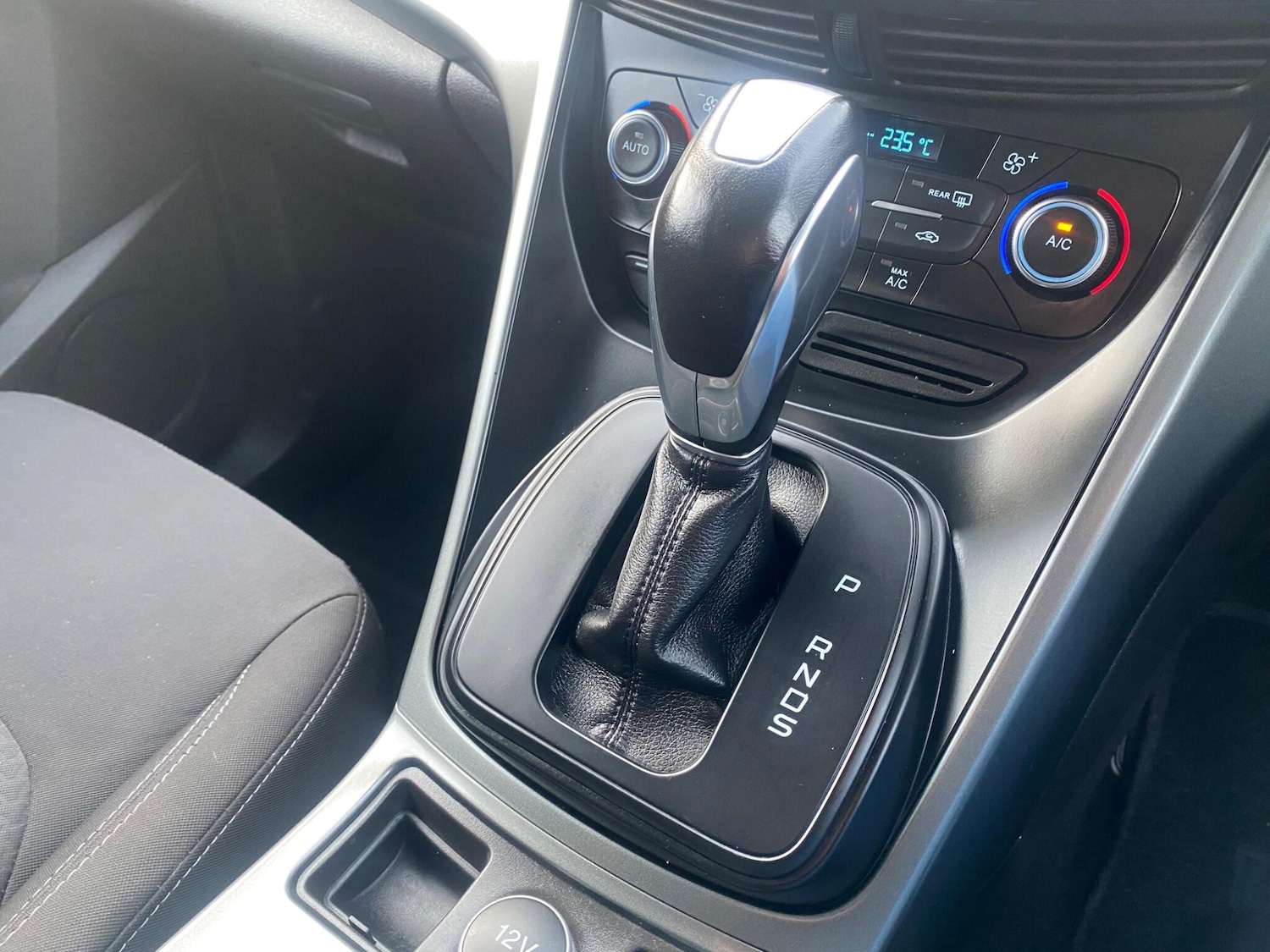 Used Ford Kuga 2018 for sale - 76926979: Photo 25