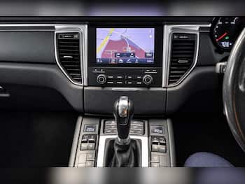 Used Porsche Macan 2018 for sale - 79774865: Photo