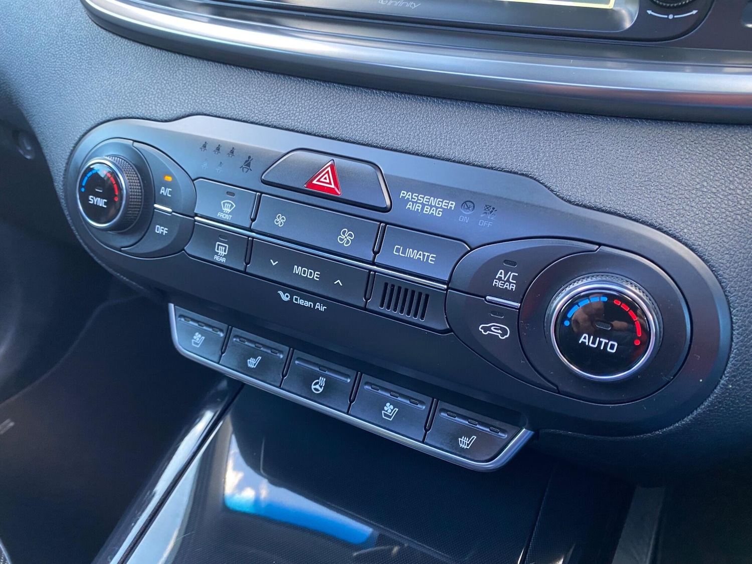 Used Kia Sorento 2016 for sale - 76441328: Photo 26