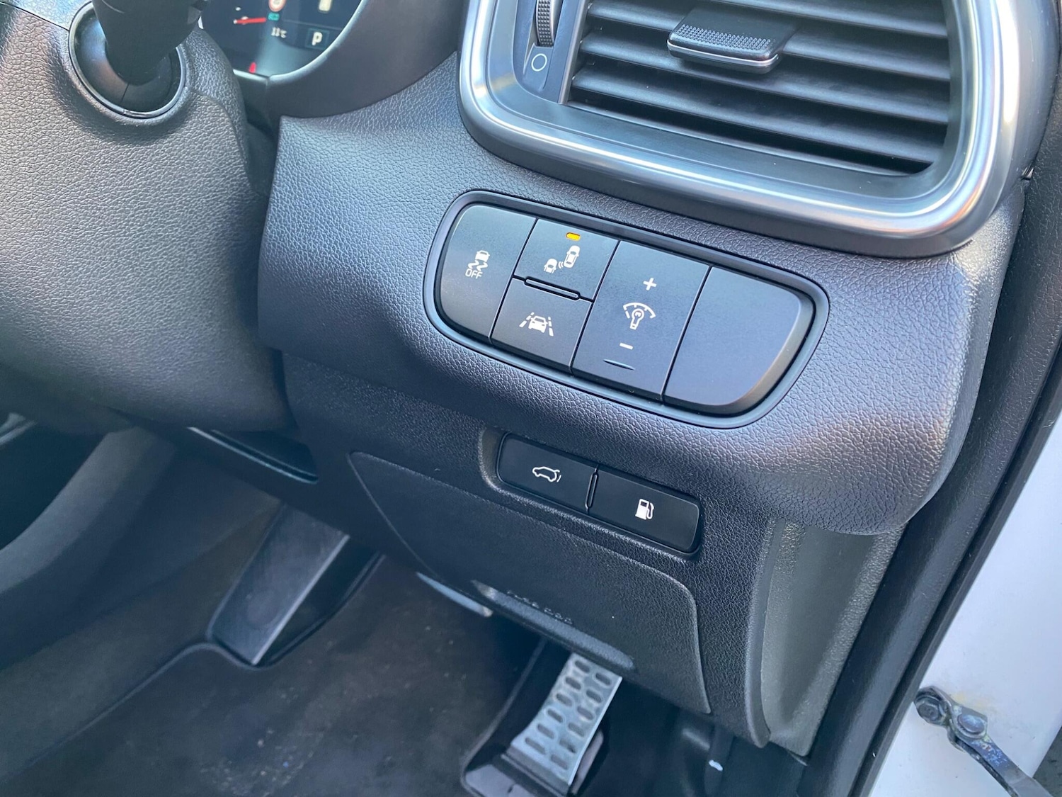 Used Kia Sorento 2016 for sale - 76441328: Photo 34