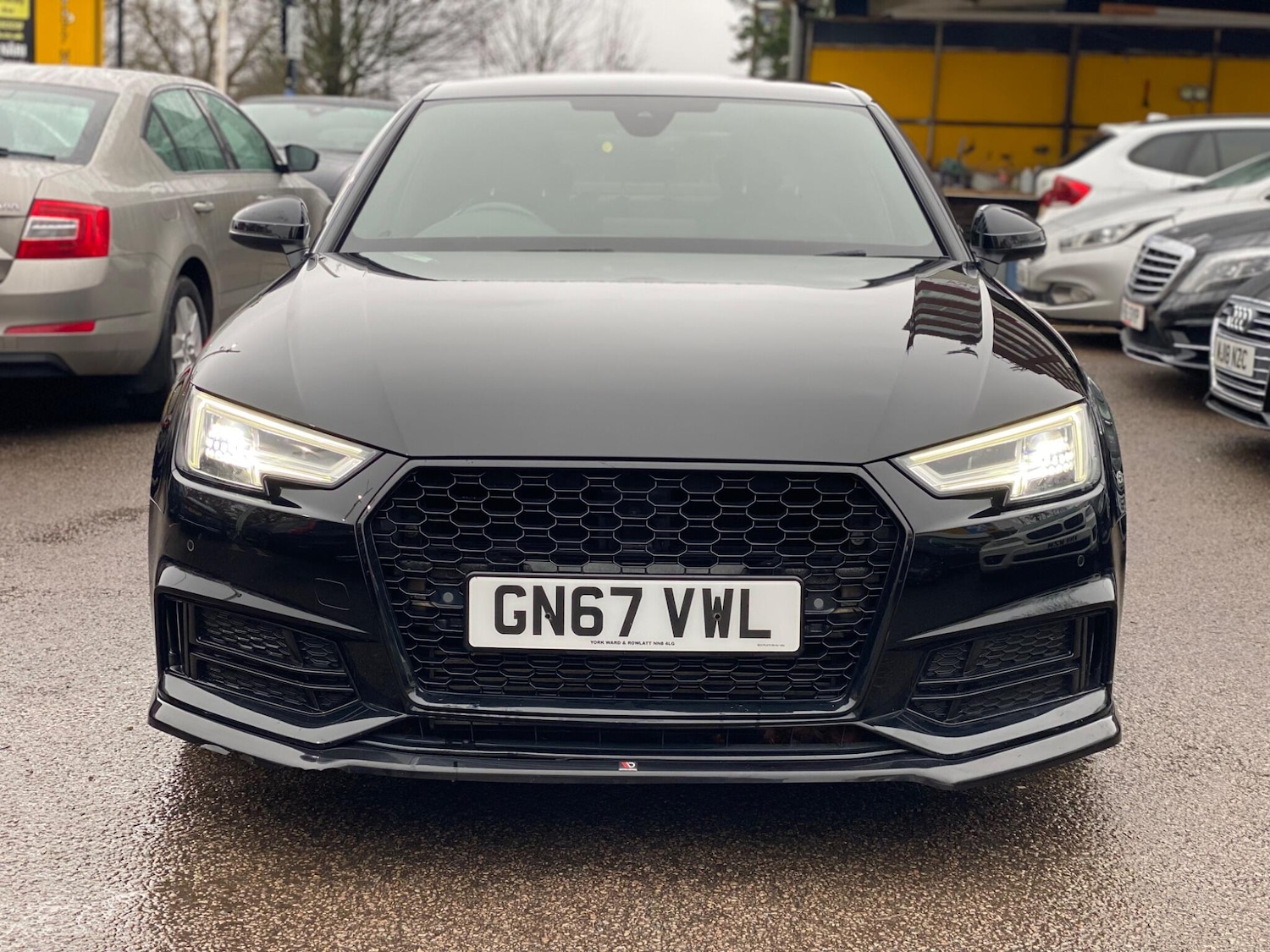 Used Audi A4 2017 for sale - 76850092: Photo 3