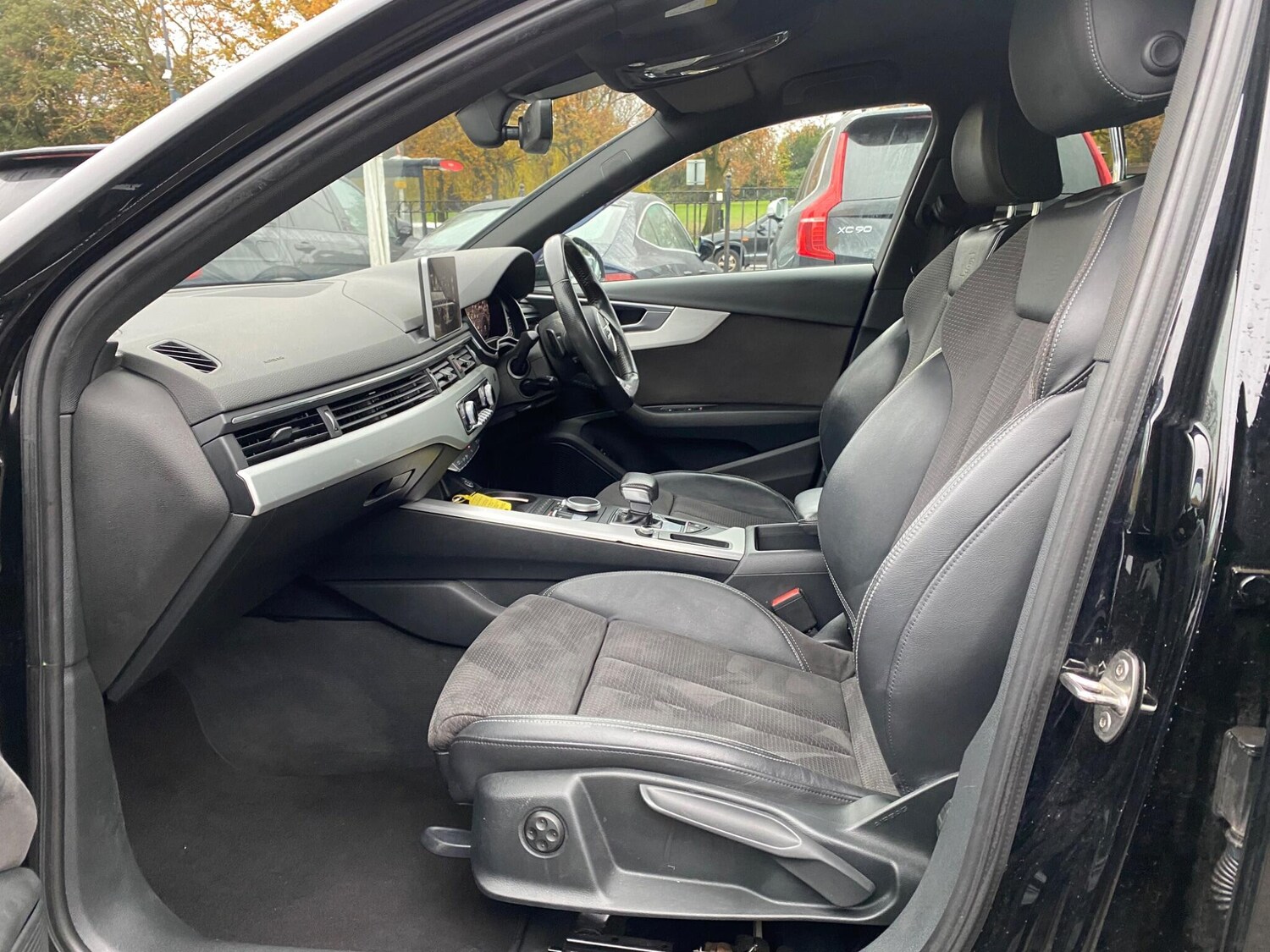 Used Audi A4 2017 for sale - 76850092: Photo 35