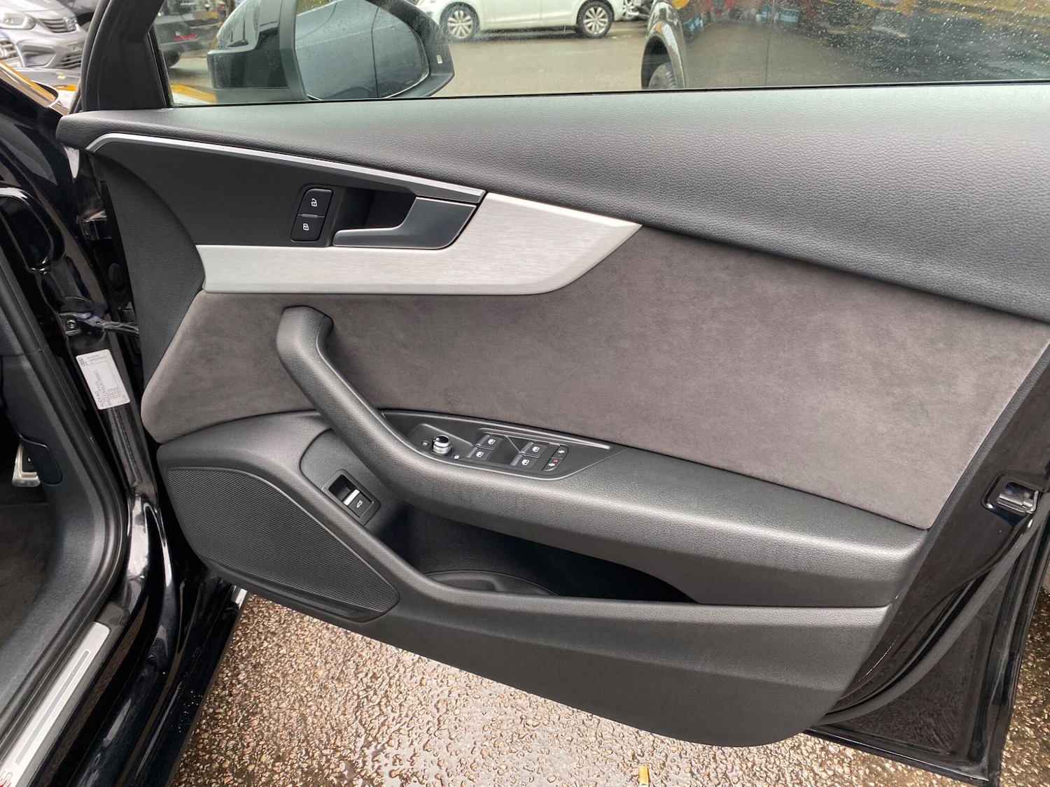 Used Audi A4 2018 for sale - 76666905: Photo 16