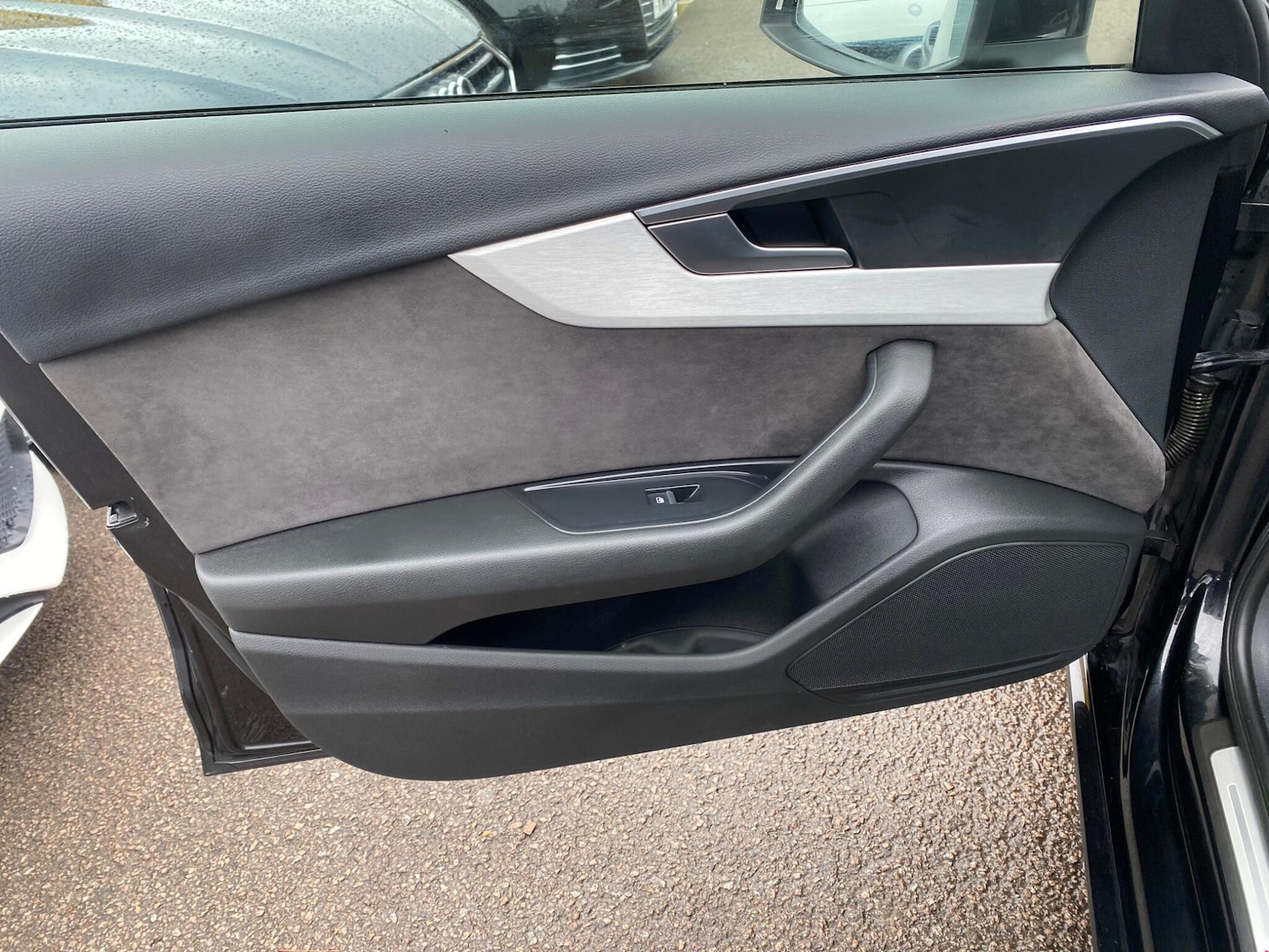 Used Audi A4 2018 for sale - 76666905: Photo 37