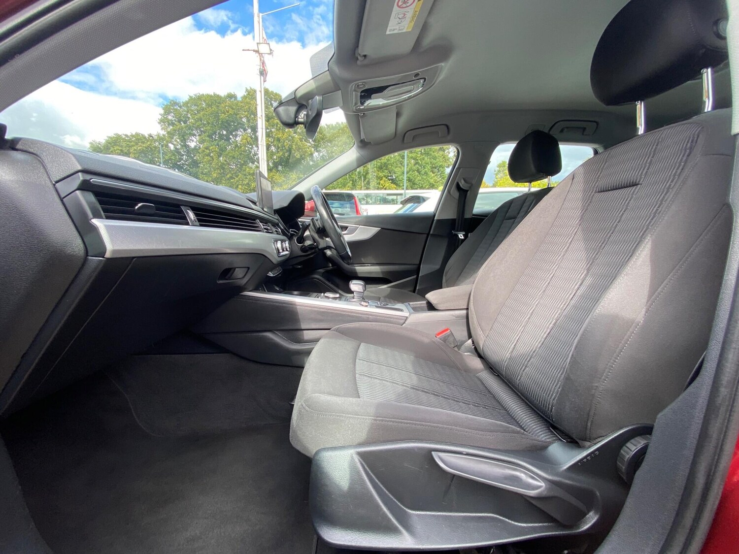 Used Audi A4 Avant 2018 for sale - 76042486: Photo 30