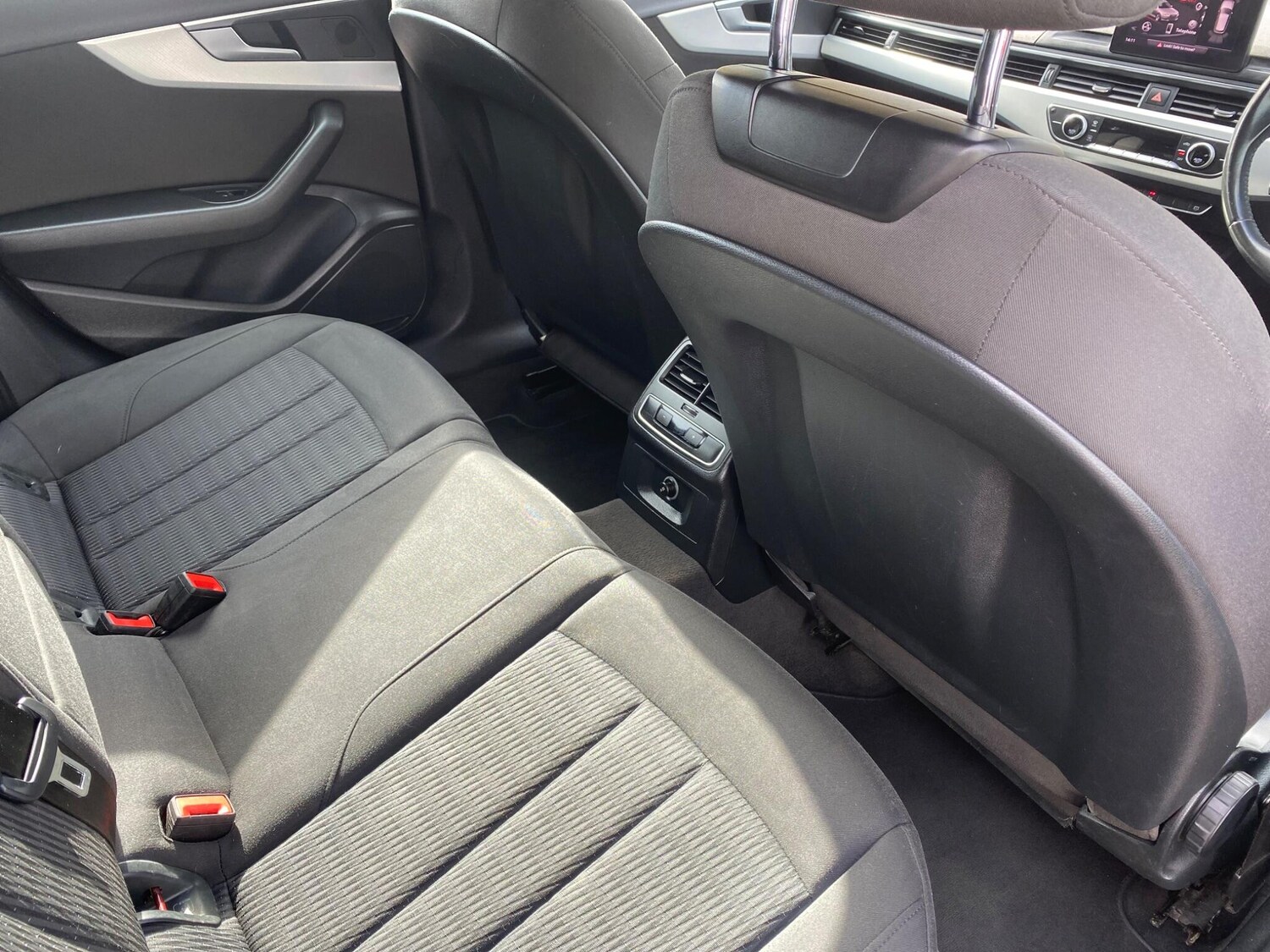 Used Audi A4 Avant 2018 for sale - 76042486: Photo 35