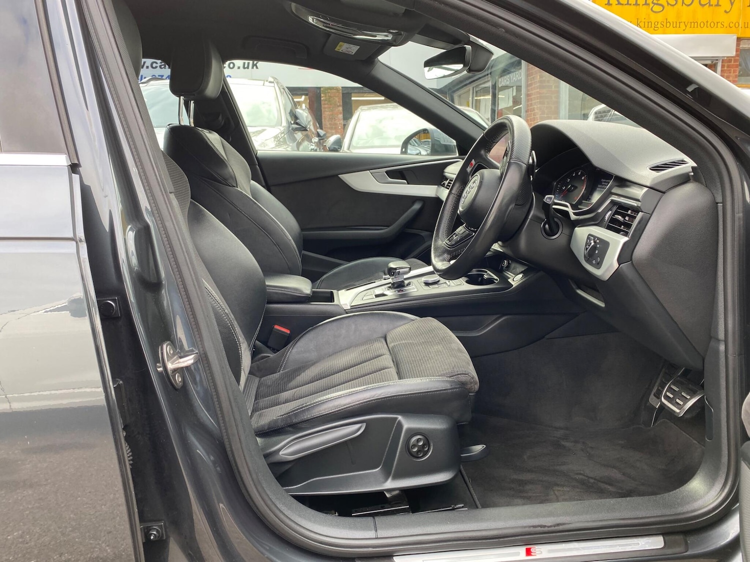 Used Audi A4 2017 for sale - 76993420: Photo 17