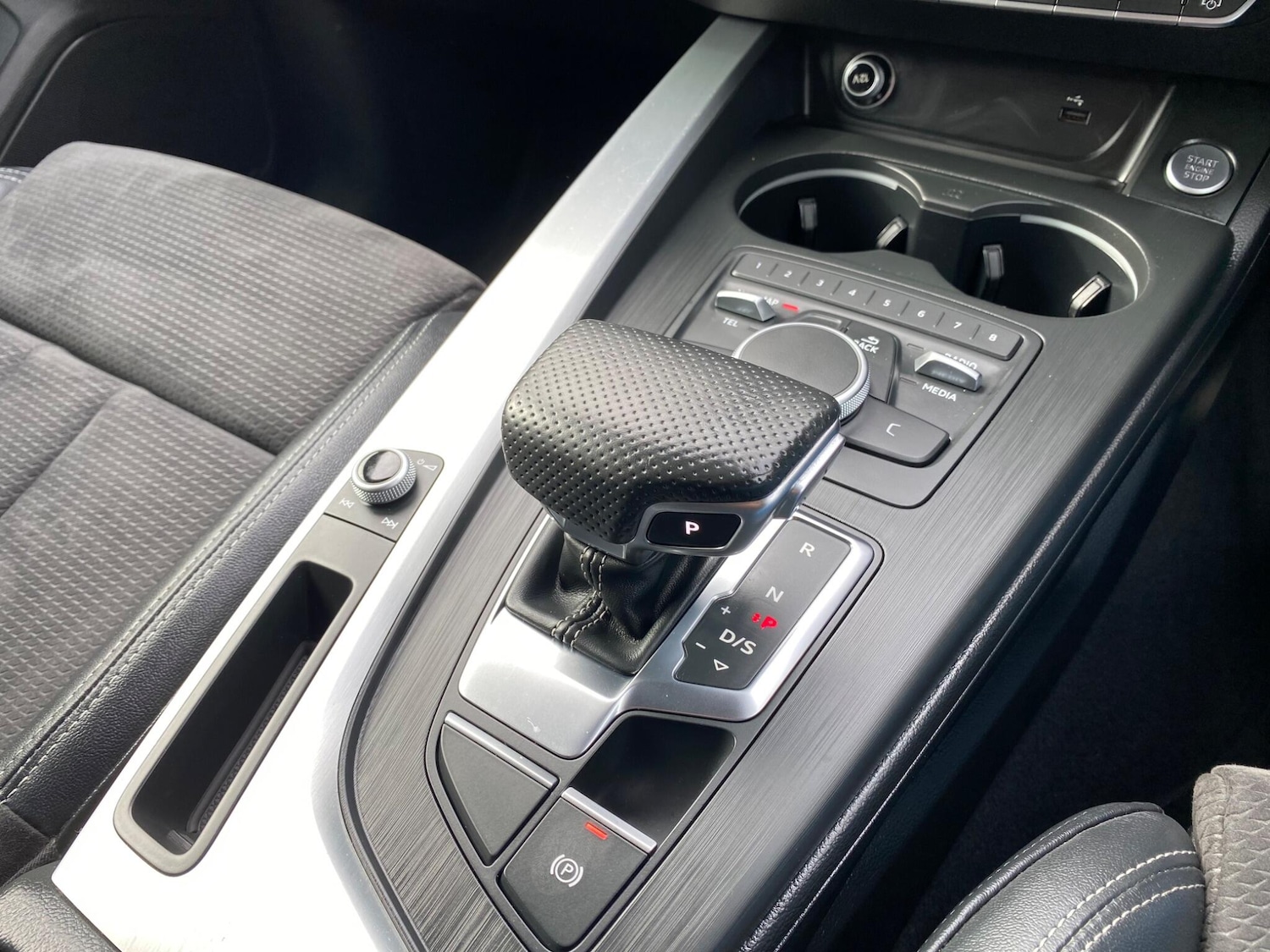 Used Audi A4 2017 for sale - 76993420: Photo 25