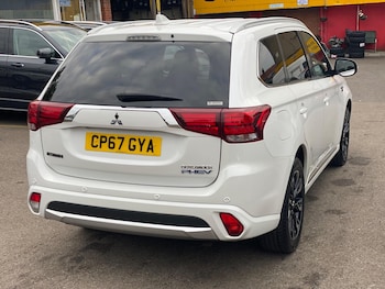 Used Mitsubishi Outlander 2017 for sale - 75678204: Photo