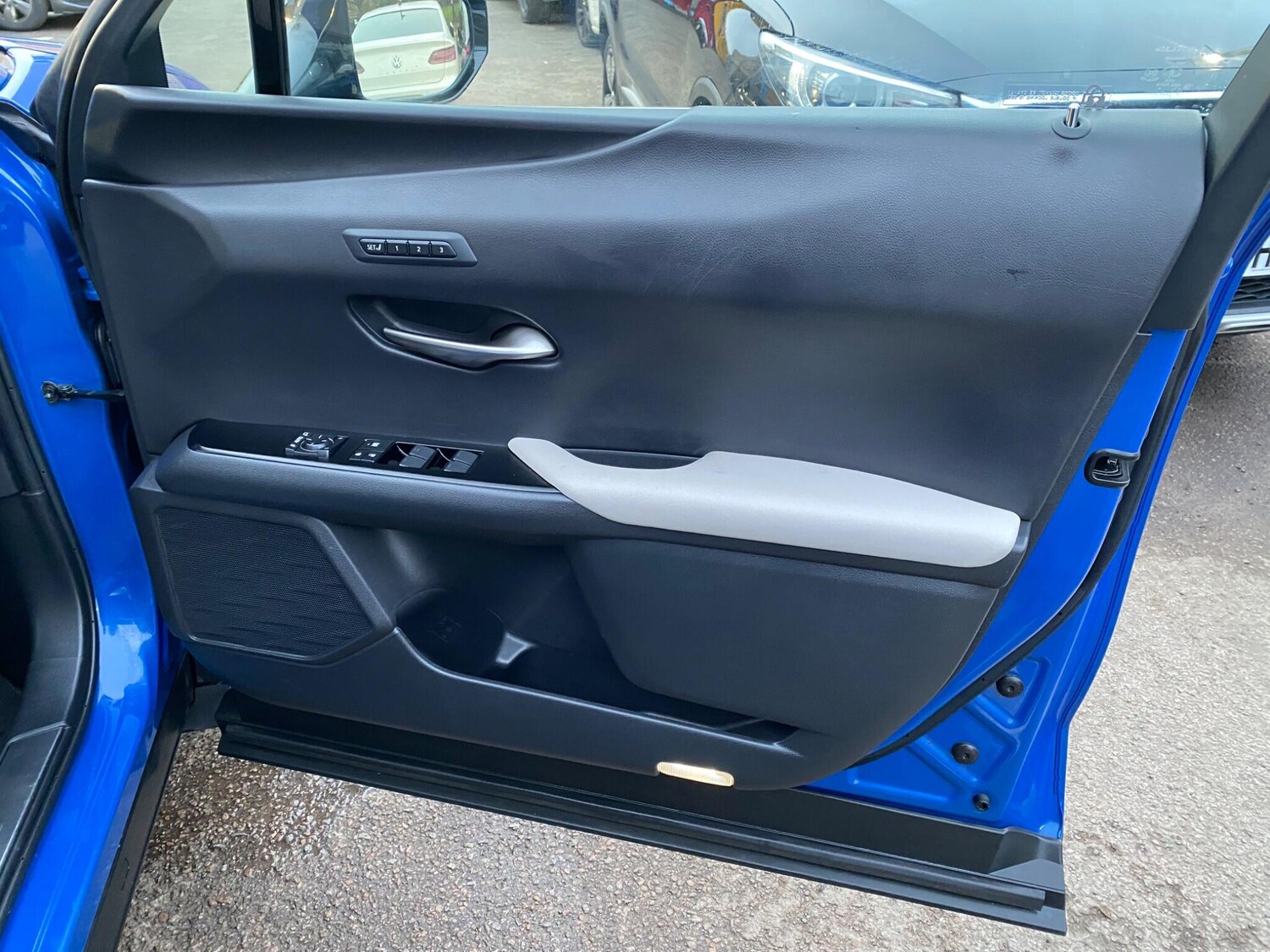 Used Lexus UX 2019 for sale - 77440402: Photo 16