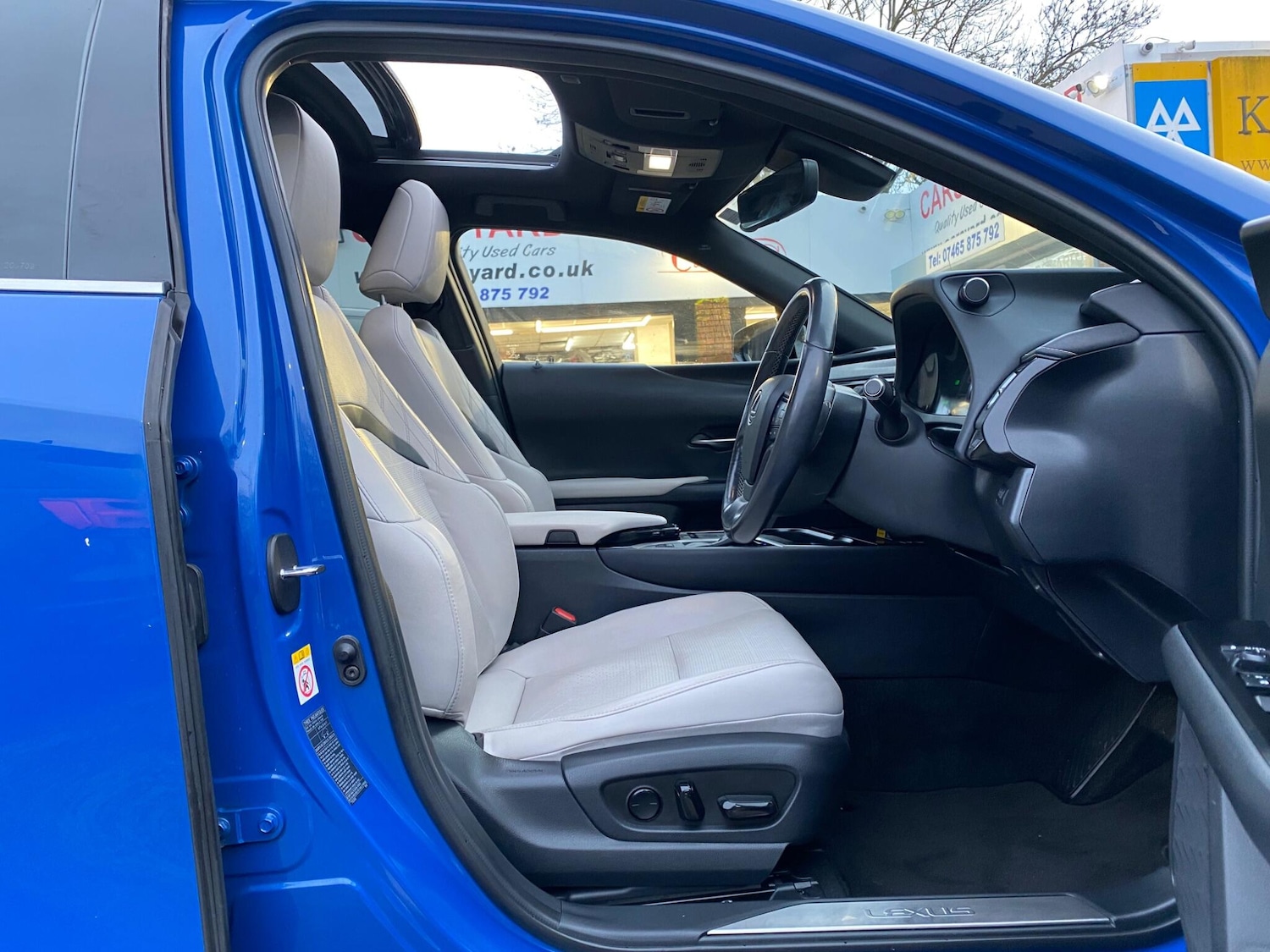 Used Lexus UX 2019 for sale - 77440402: Photo 18