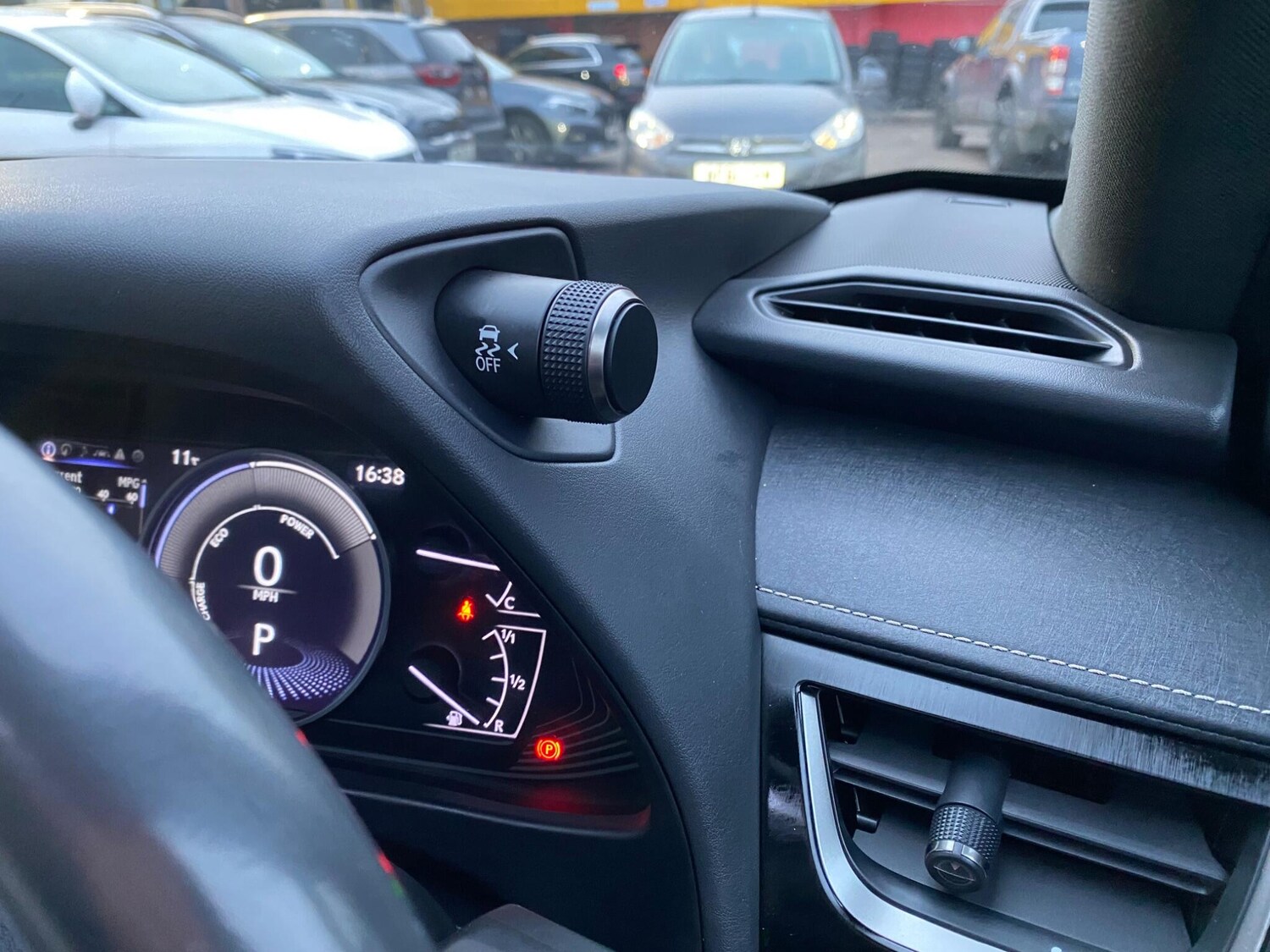 Used Lexus UX 2019 for sale - 77440402: Photo 35