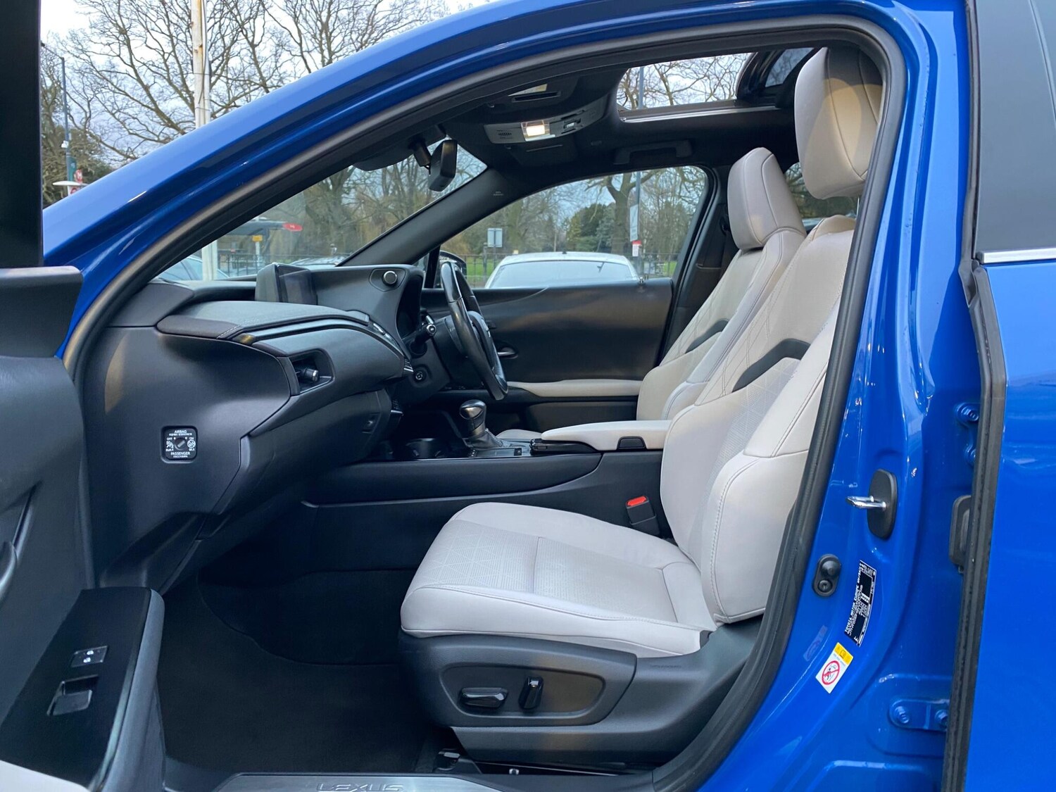 Used Lexus UX 2019 for sale - 77440402: Photo 46