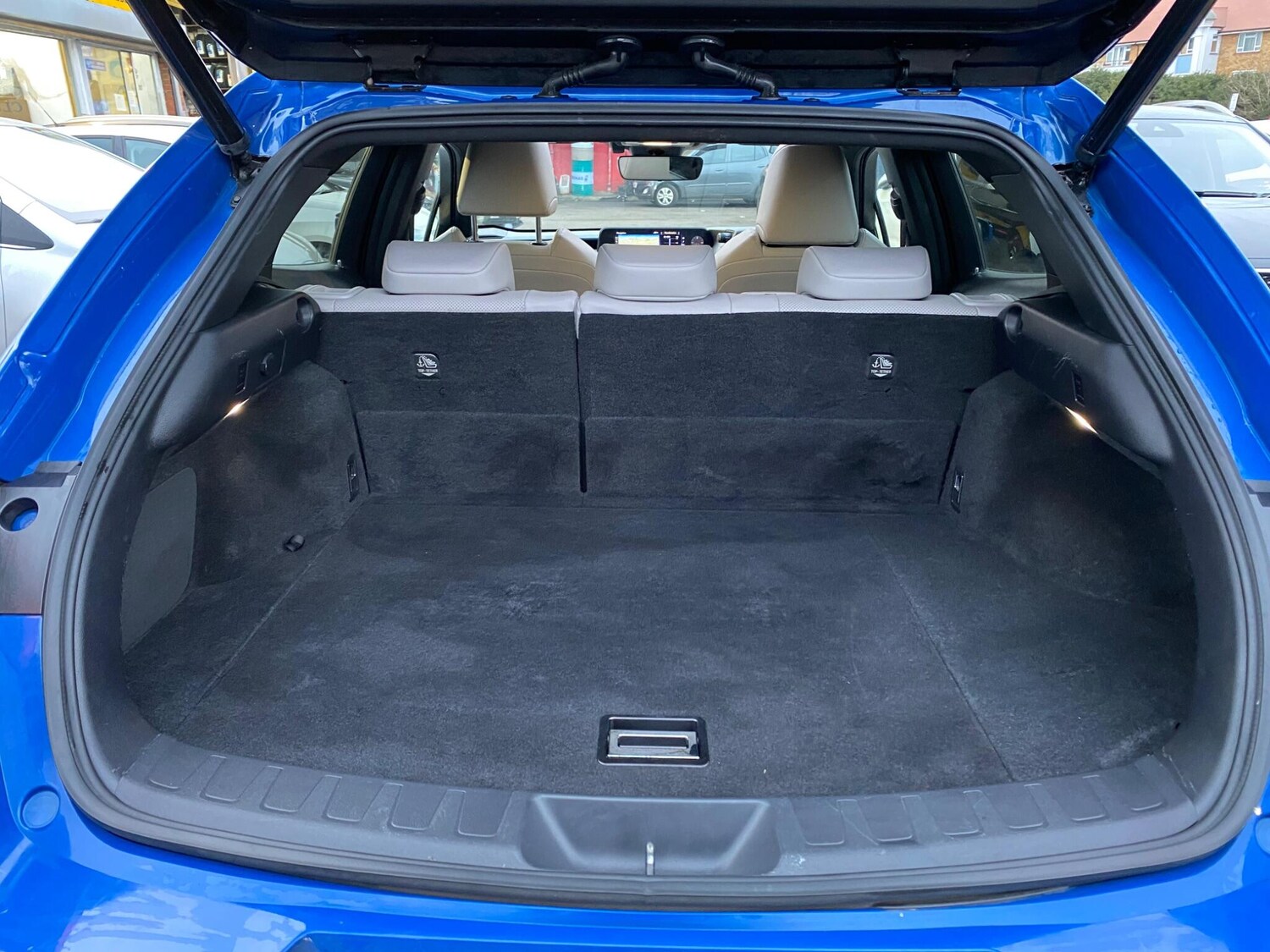 Used Lexus UX 2019 for sale - 77440402: Photo 48