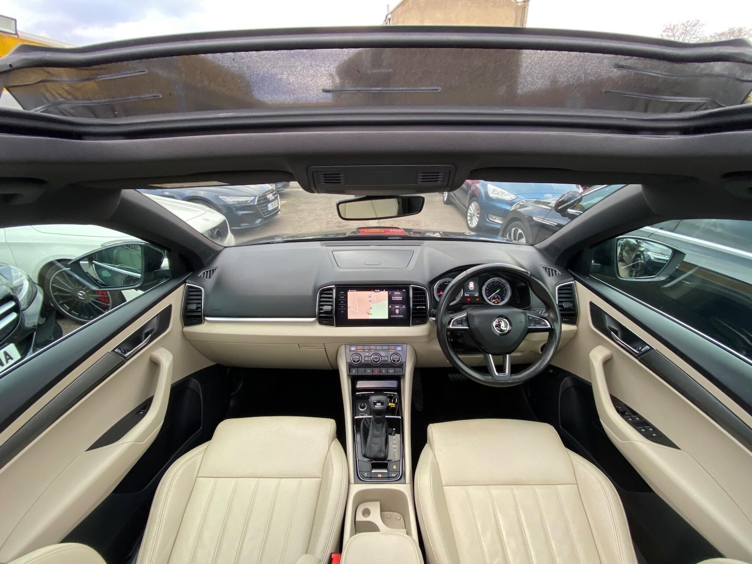 Used Skoda Karoq 2018 for sale - 76689155: Photo 2